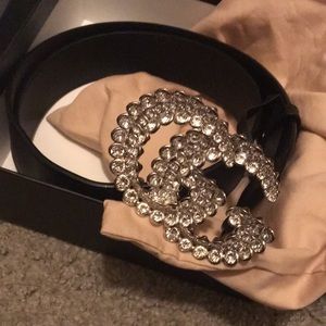 Women’s gucci belt